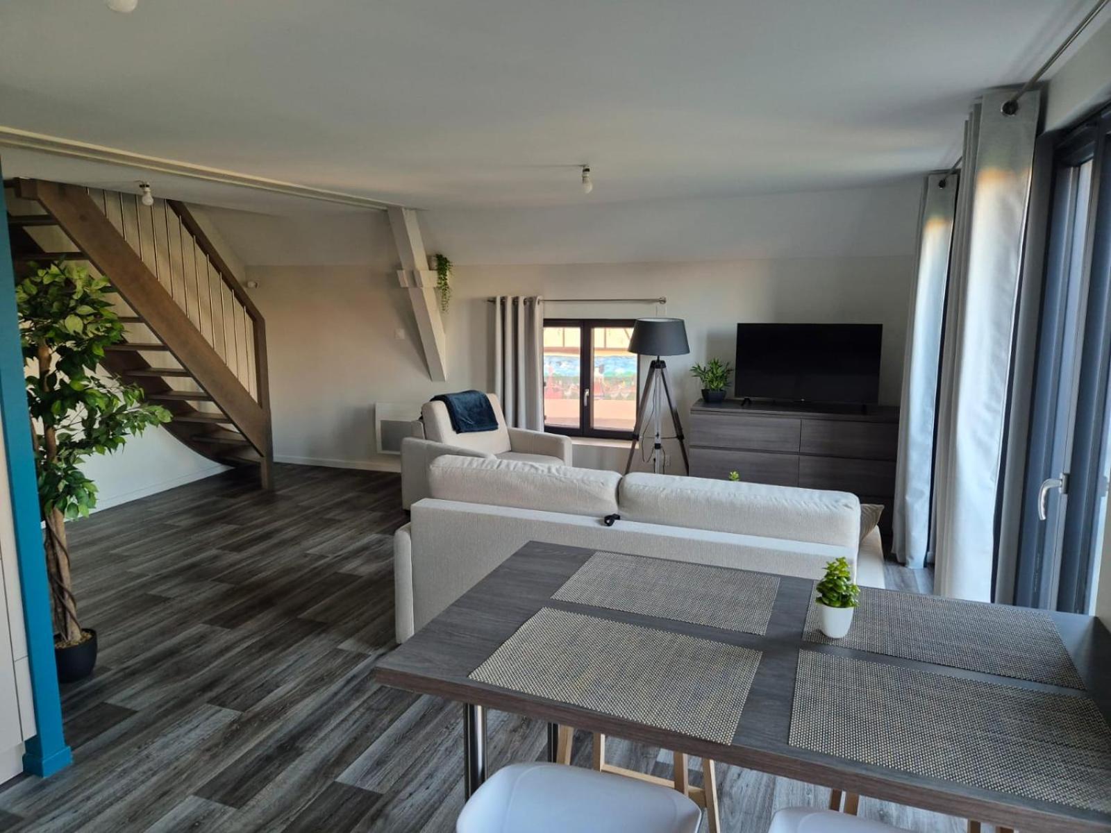 Appartement 2 Pieces Tout Confort, Aux Portes De Colmar Andolsheim Exterior foto