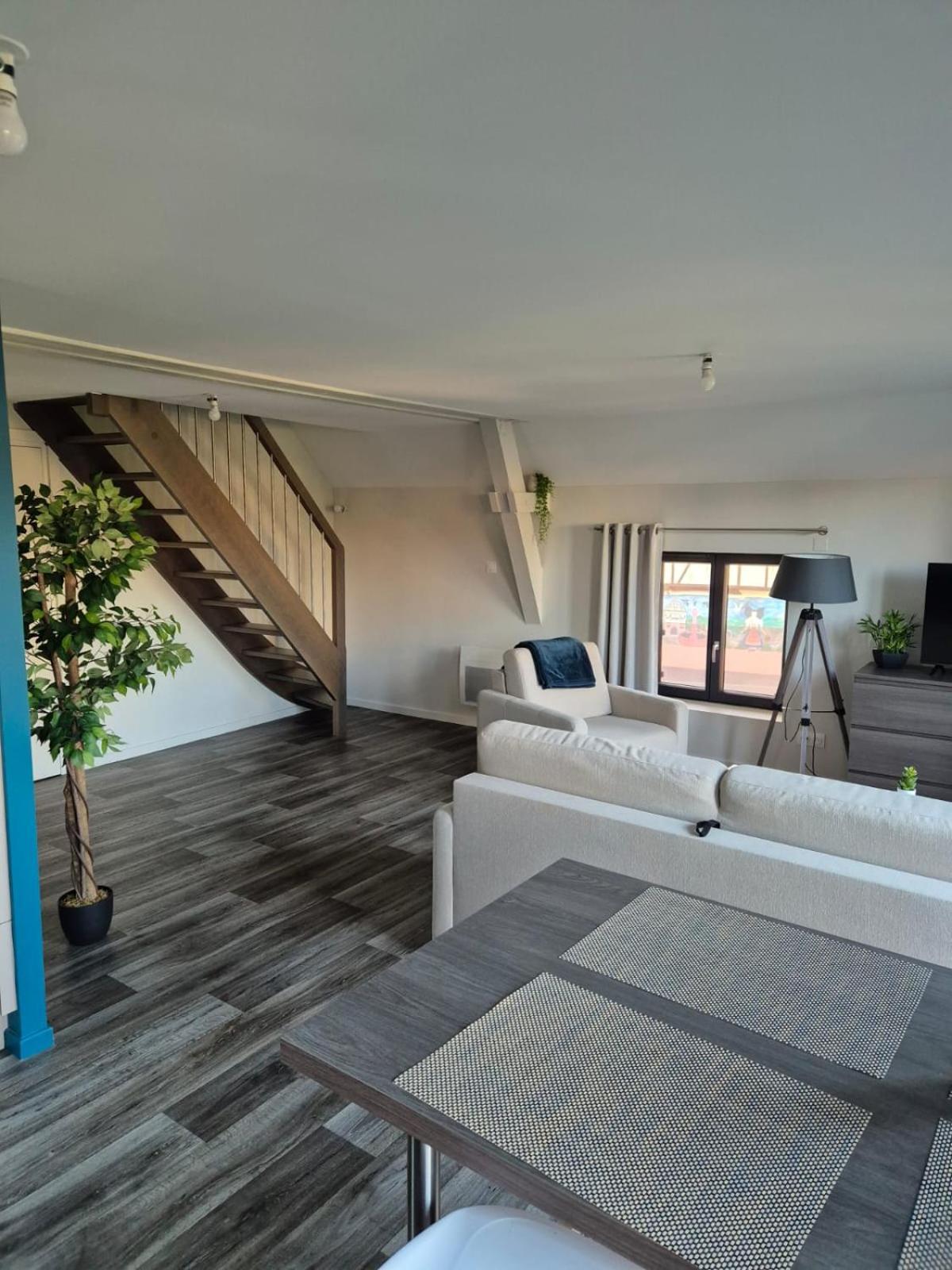 Appartement 2 Pieces Tout Confort, Aux Portes De Colmar Andolsheim Exterior foto